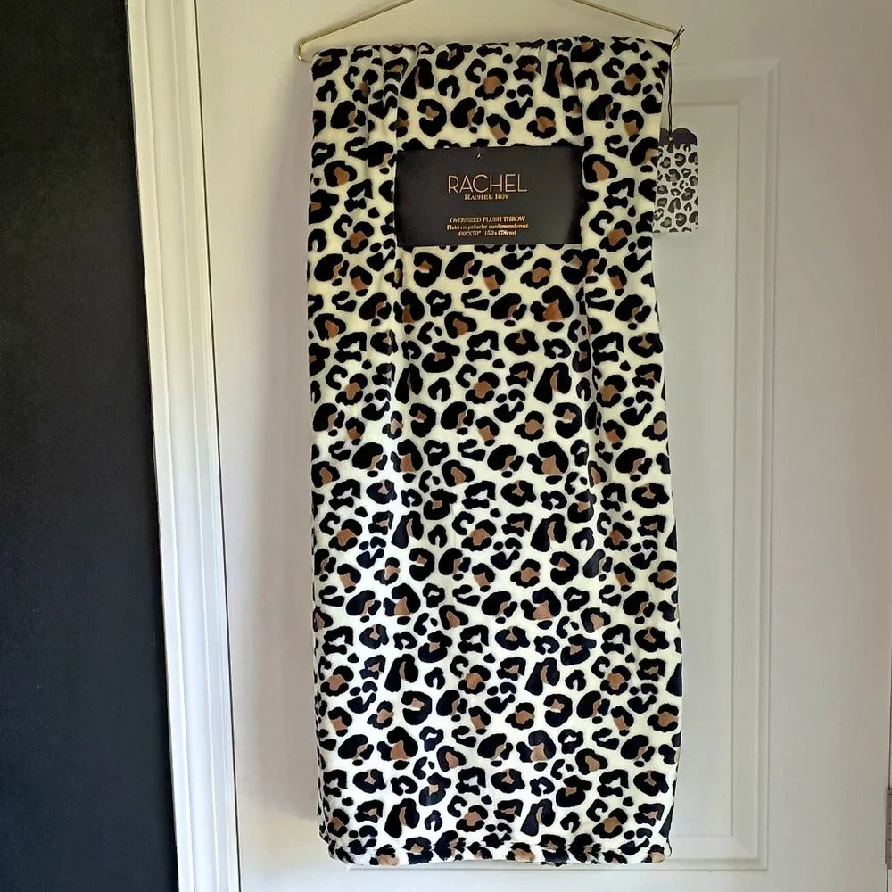 NEW! BOHO PLUSH OVERSIZED LEOPARD BLANKET